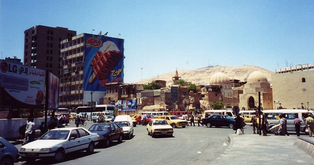 A road in Damascus Photo: Dimashq206 via wikimedia commons 